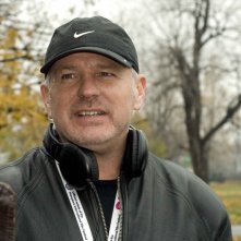 Il regista Brian Goodman sul set del film What Doesn't Kill You