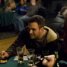 Mark Ruffalo in una scena del film What Doesn't Kill You