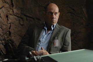 Miguel Ferrer nell'episodio Sorrellanza bionica di Bionic Woman