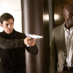 Milo Ventimiglia e Jimmy Jean-Louis in una scena dell'episodio Our Father di Heroes