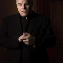 Philip Seymour Hoffman in una scena del film Il dubbio