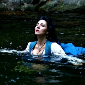 Michelle Bonev è Artemisia Sanchez