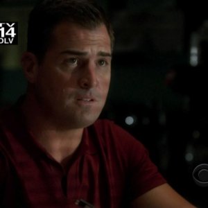George Eads in una scena dell'episodio ' 19 Down ' della serie tv CSI Las Vegas