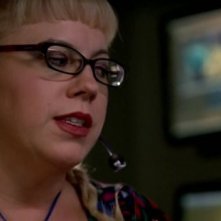 Kirsten Vangsness in una scena dell'episodio 'Brothers in Arms' della quarta stagione di Criminal Minds