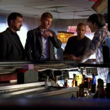 Mark Pellegrino, Shemar Moore e Joe Mantegna in un momento dell'episodio 'Brothers in Arms' della serie tv Criminal Minds