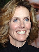 Un primo piano di Julie Hagerty.