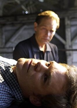 James Remar e Michael C. Hall in una scena dell'episodio 'Do You Teke Dexter Morgan?' di Dexter