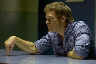 Michael C. Hall in una scena dell'episodio 'Do You Teke Dexter Morgan?' di Dexter