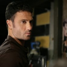 Marco Falaguasta in una scena dell'episodio Il concorso de Il bene e il male