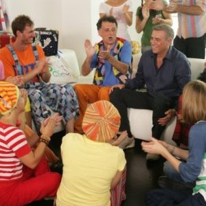 Massimo Ghini è il dottor Laurenti nel film tv Dottor Clown