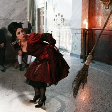 Un'aspirante Befana spagnola alle prese con la scopa magica nel film tv miacarabefana.it