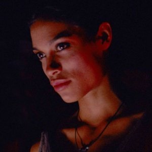 Rosario Dawson in una sequenza del film Extrema - Al limite della vendetta