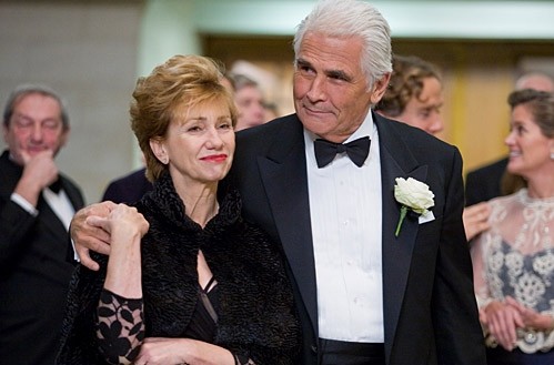 Kathy Baker e James Brolin in una scena del film Last Chance Harvey