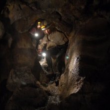 Shauna Macdonald nella gola di The Descent 2