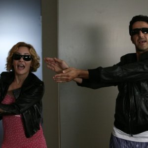 Marina Rocco e Luca Angeletti in una scena dell'episodio Certe notti di Tutti pazzi per amore