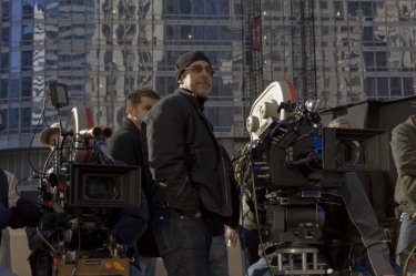 Il regista David S. Goyer sul set del film Il mai nato