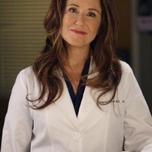 Mary McDonnell in un momento dell'episodio 'All by Myself' della serie tv Grey's Anatomy