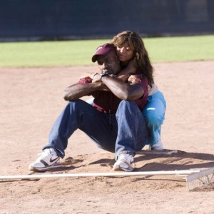 Morris Chestnut e Taraji P. Henson in un'immagine del film Not Easily Broken