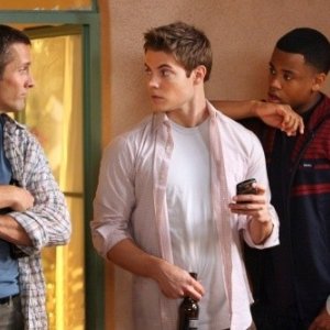 Rob Estes, Josh Henderson e Tristan Wilds nell'episodio Hello, Goodbye, Amen di 90210