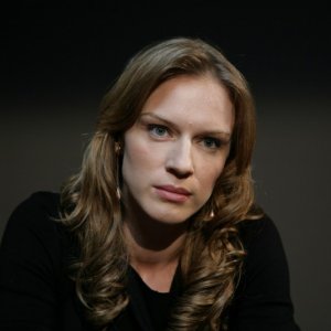 Antonia Liskova nell'episodio Finché morte non vi separi de Il bene e il male
