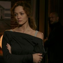 Francesca Cavallin in una scena dell'episodio La falsa pista de Il bene e il male