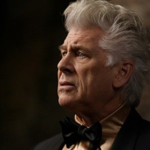 Barry Bostwick in un momento dell'episodio Criss Angel is a Douche Bag di Supernatural