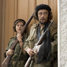 Benicio Del Toro in una sequenza del biopic Che - L'Argentino
