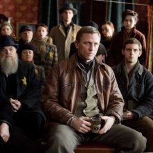 Daniel Craig in un'immagine del film Defiance - I giorni del coraggio