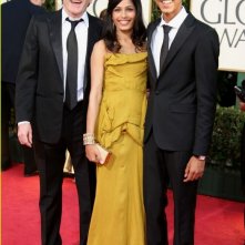 Danny Boyle, Freida Pinto e Dev Patel di The Millionaire sul tappeto rosso dei Golden Globes 2009