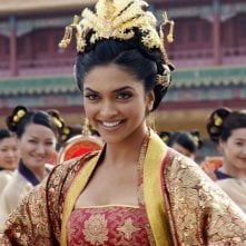 Deepika Padukone in una scena del film Chandni Chowk to China