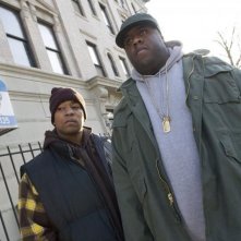 Dennis L.A. White e Jamal Woolard in una scena del film Notorious