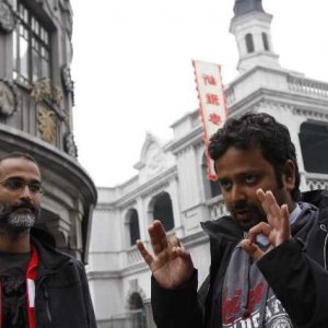 Il produttore Rohan Sippy e il regista Nikhil Advani sul set del film Chandni Chowk to China