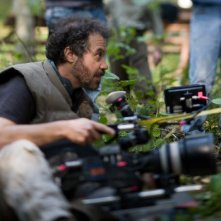 Il regista Edward Zwick sul set di film Defiance - I giorni del coraggio