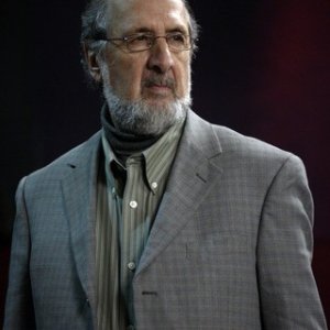 Richard Libertini in una scena dell'episodio Criss Angel is a Douche Bag di Supernatural