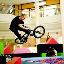 Rick Thorne in una scena di Paul Blart: Mall Cop