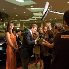 Rebecca Hall e Michael Sheen in un'immagine del film Frost/Nixon - Il duello