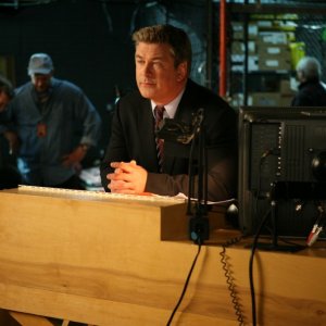 Alec Baldwin in una scena dell'episodio Flu Shot di 30 Rock