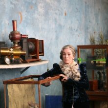 Geraldine Chaplin in una scena del film horror Imago Mortis