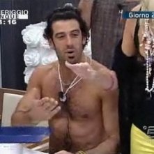 Grande Fratello 9, giorno 2: Alberto discute animatamente con Federica