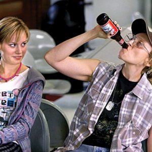 Toni Collette e Brie Larson nel pilot di The United States of Tara