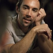 Francesco Quinn in una sequenza di 4 Padri Single