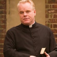 Philip Seymour Hoffman in una scena de Il dubbio