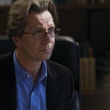 Gary Oldman in una sequenza del film Il mai nato