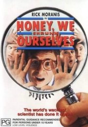 La locandina di Tesoro, ci siamo ristretti anche noi