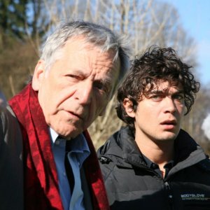 Riccardo Scamarcio insieme a Costa-Gavras sul set di Eden is West