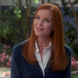 Marcia Cross nell'episodio Connect! Connect! della quinta stagione di Desperate Housewives