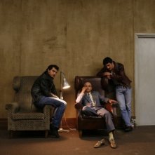 Claudio Santamaria, Giuseppe Cederna e Michele Venitucci in una foto promozionale del film Aspettando il sole