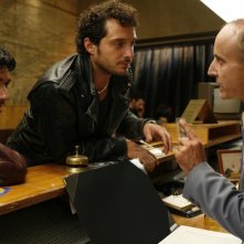 Michele Venitucci, Claudio Santamaria e Giuseppe Cederna in una scena del film Aspettando il sole