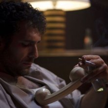 Raoul Bova in una scena del film Aspettando il sole