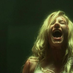 Una scena drammatica dell'episodio 'One to go' della serie tv CSI Las Vegas